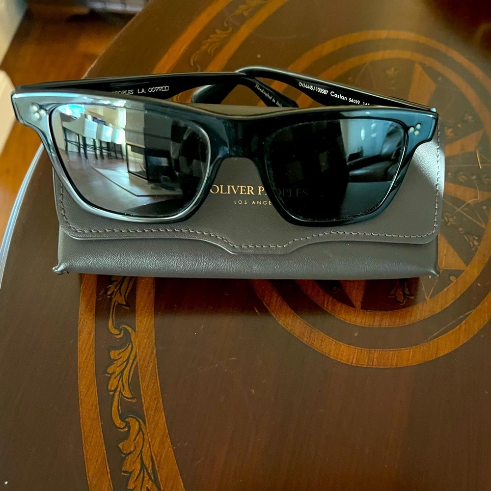 Oliver Peoples sunglasses - black